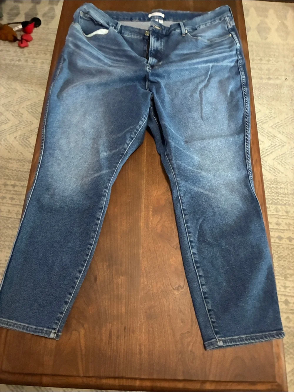 Good American Relaxed Fit Blue Wash Jeans - Picture 1 of 2